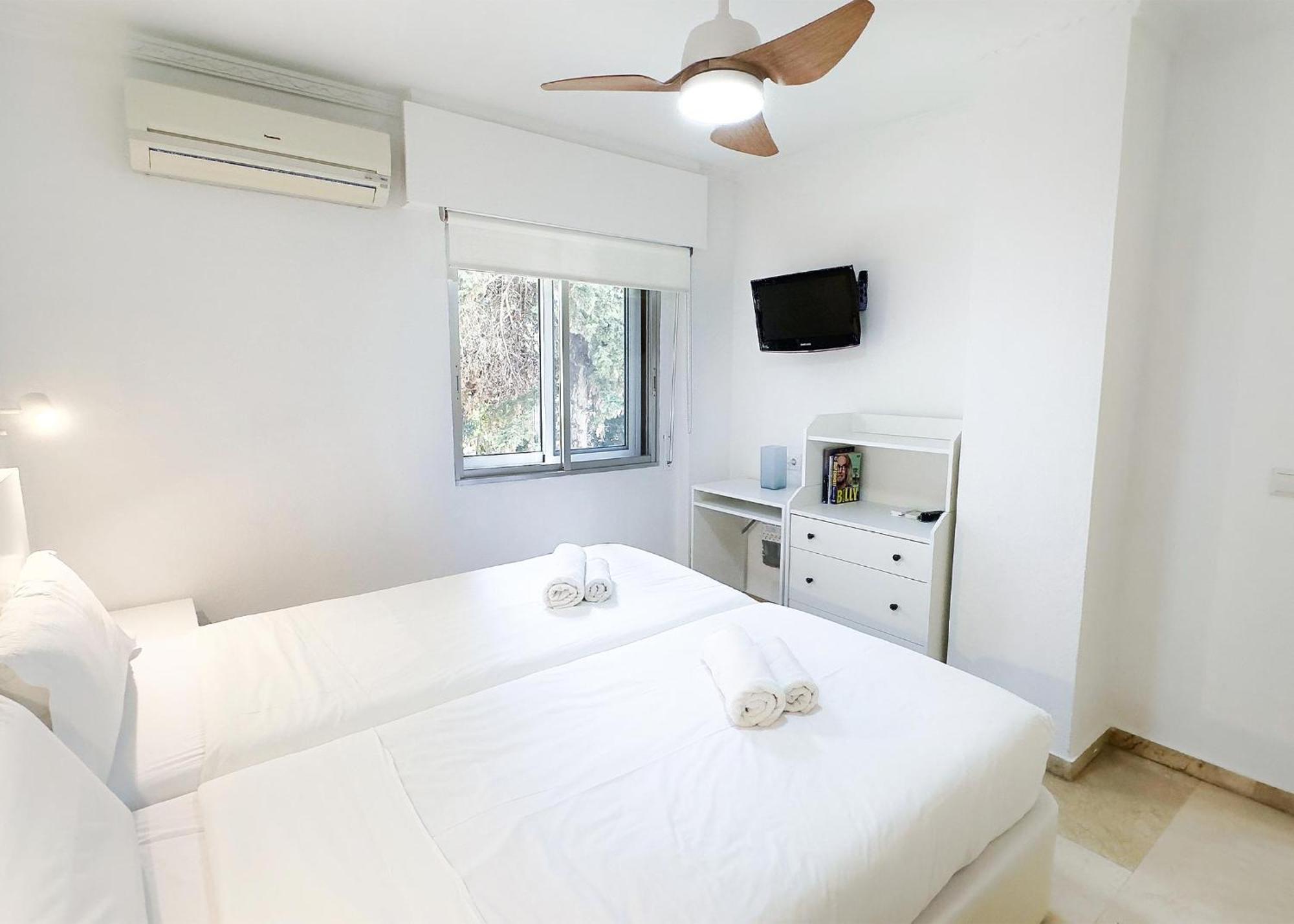 1 Bedroom Apartment Second Line Beach- Parque Marbella Building Екстериор снимка